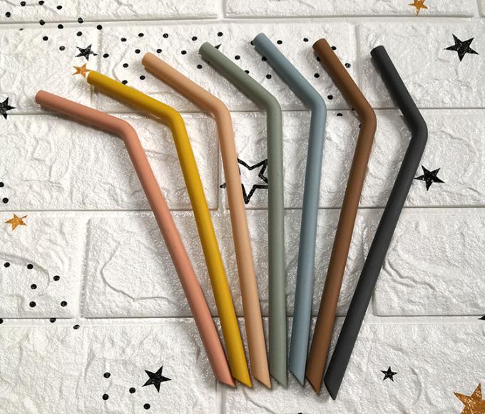 2020 Factory Direct Reusable BPA حر larger Foldable Silicone Baby Drinking Straw